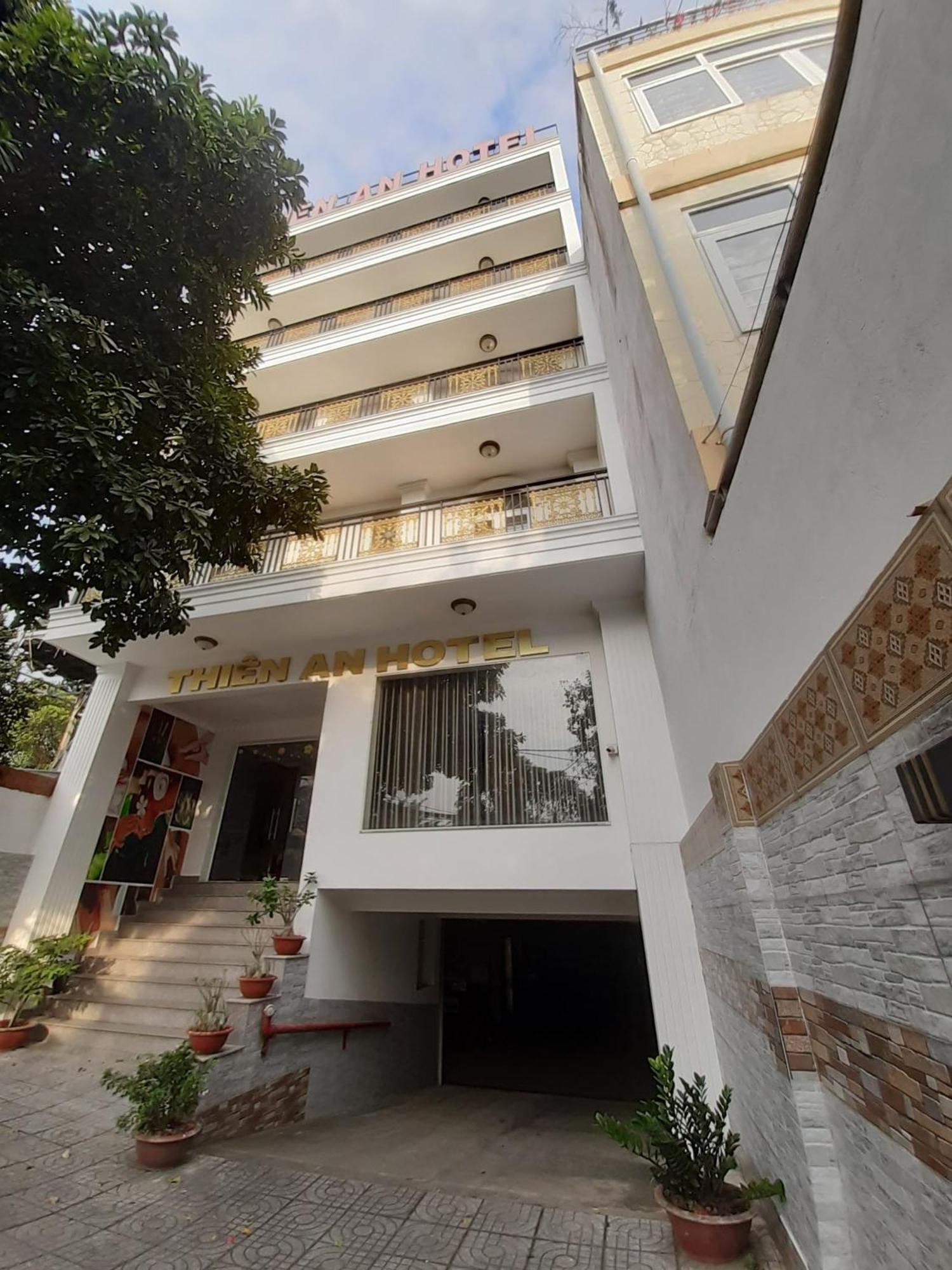 Capital O 1221 Thien An